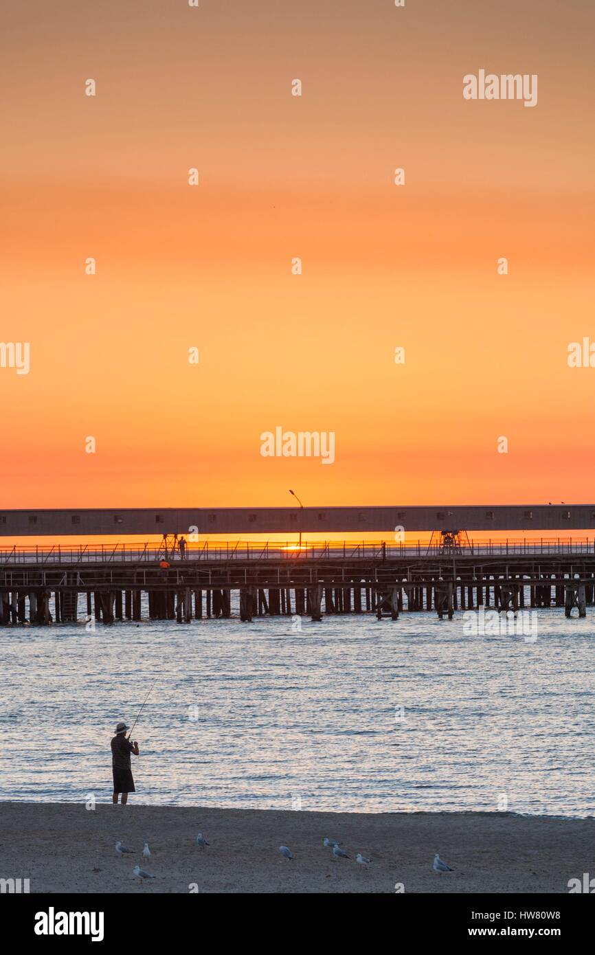 Australia, South Australia, Yorke Peninsula, Wallaroo, town jetty ...