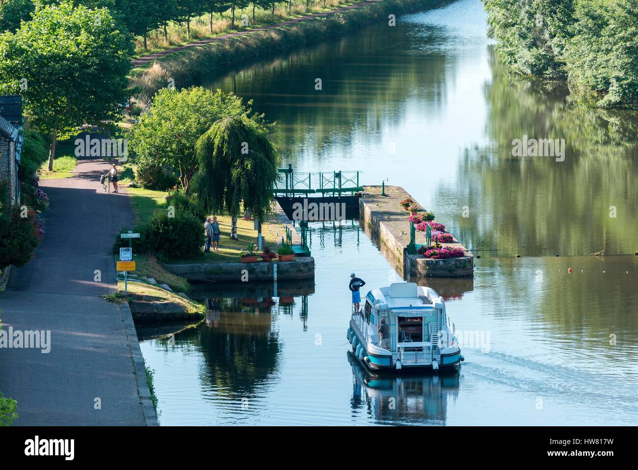 France, Morbihan, Josselin, the canal Nantes to Brest Stock Photo Alamy