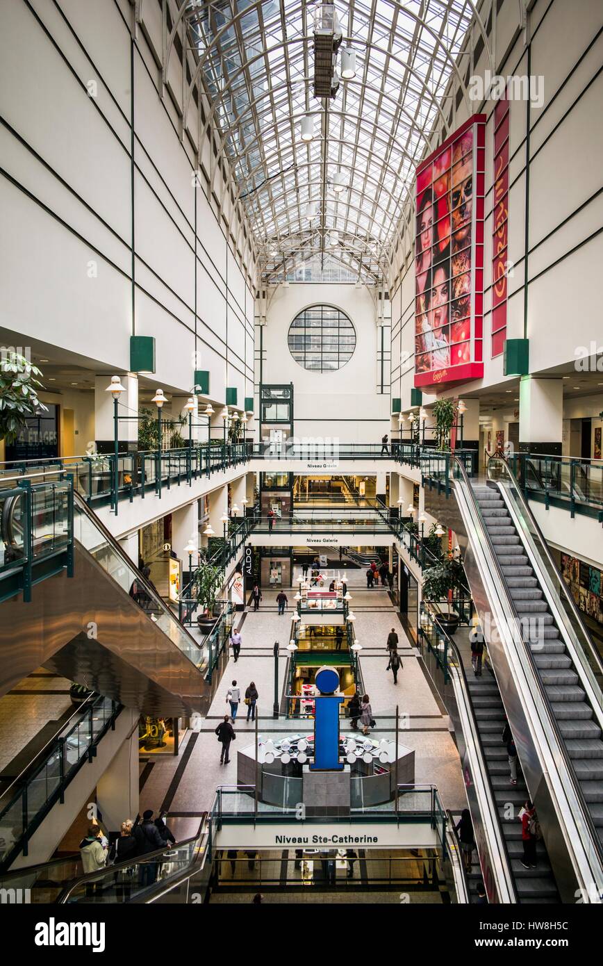 Canada, Quebec, Montreal, Eaton Centre, shoppping mall Stock Photo Alamy
