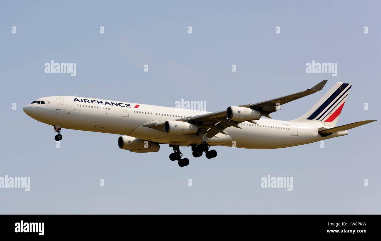 France, Val d'Oise, Roissy en France, Charles-de-Gaulle airport, Air France Airbus A340 at final approach at Parisian Airport Charles-de-Gaulle, LFPG Stock Photo