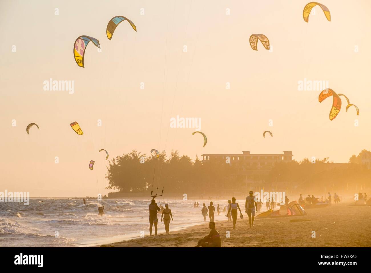 Vietnam, Binh Thuan province, the village of Mui Ne Beach is a popular spot for the practice of Kite-Surf Stock Photo