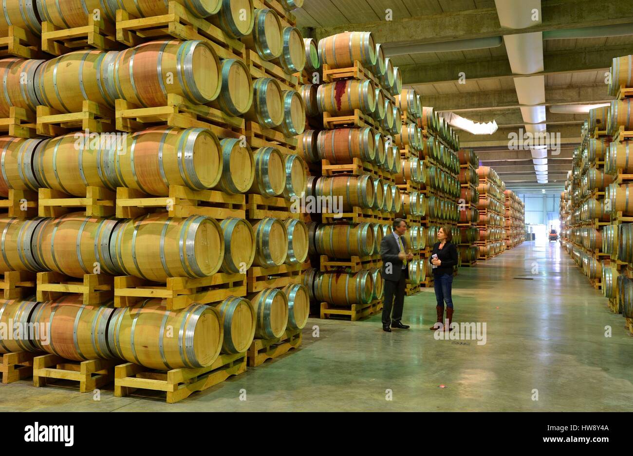 Group of wineries hi-res stock photography and images - Alamy