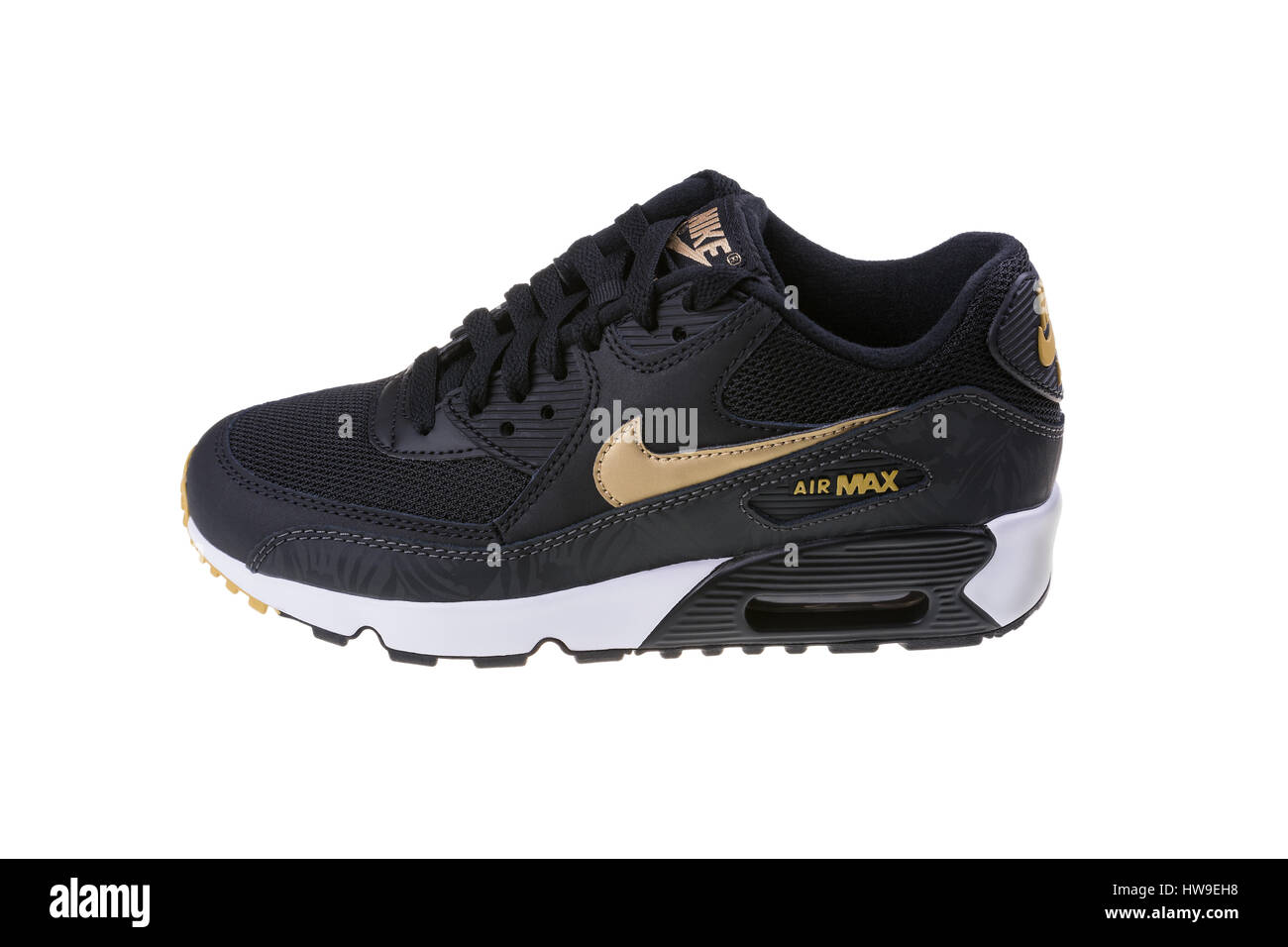BURGAS, BULGARIA - DECEMBER 29, 2016: Nike Air MAX women's shoes - sneakers  in black, isolated on white background. Nike is a global sports clothes an  Stock Photo - Alamy