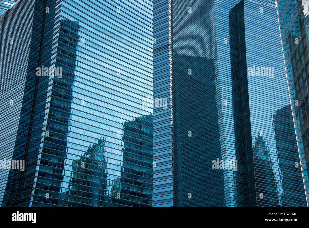 Skyscrapers reflective buildings hi-res stock photography and images ...