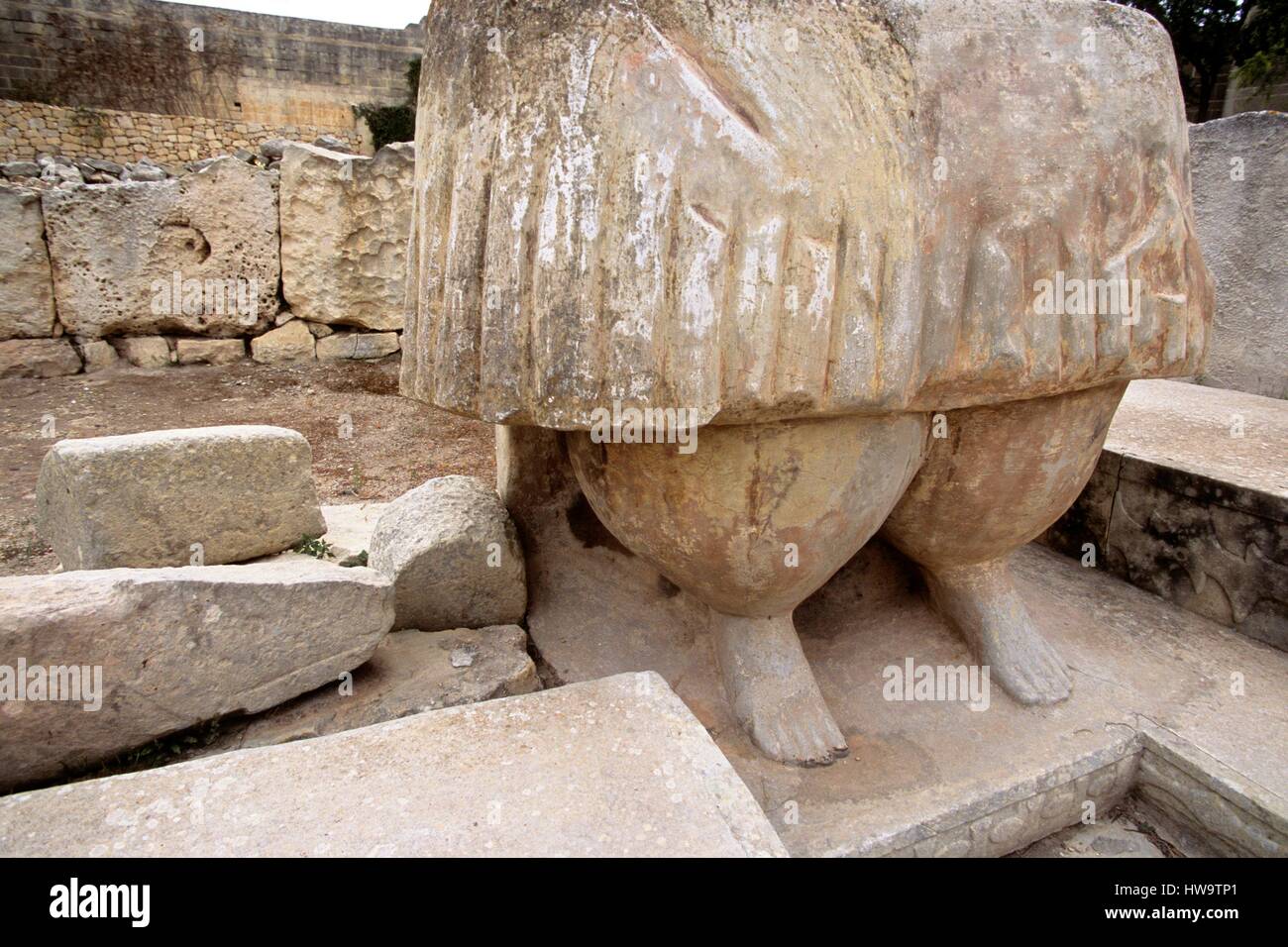 Malta, Tarxien, feet of the goddess of fertility in megalithic Tarxien Temples Stock Photo