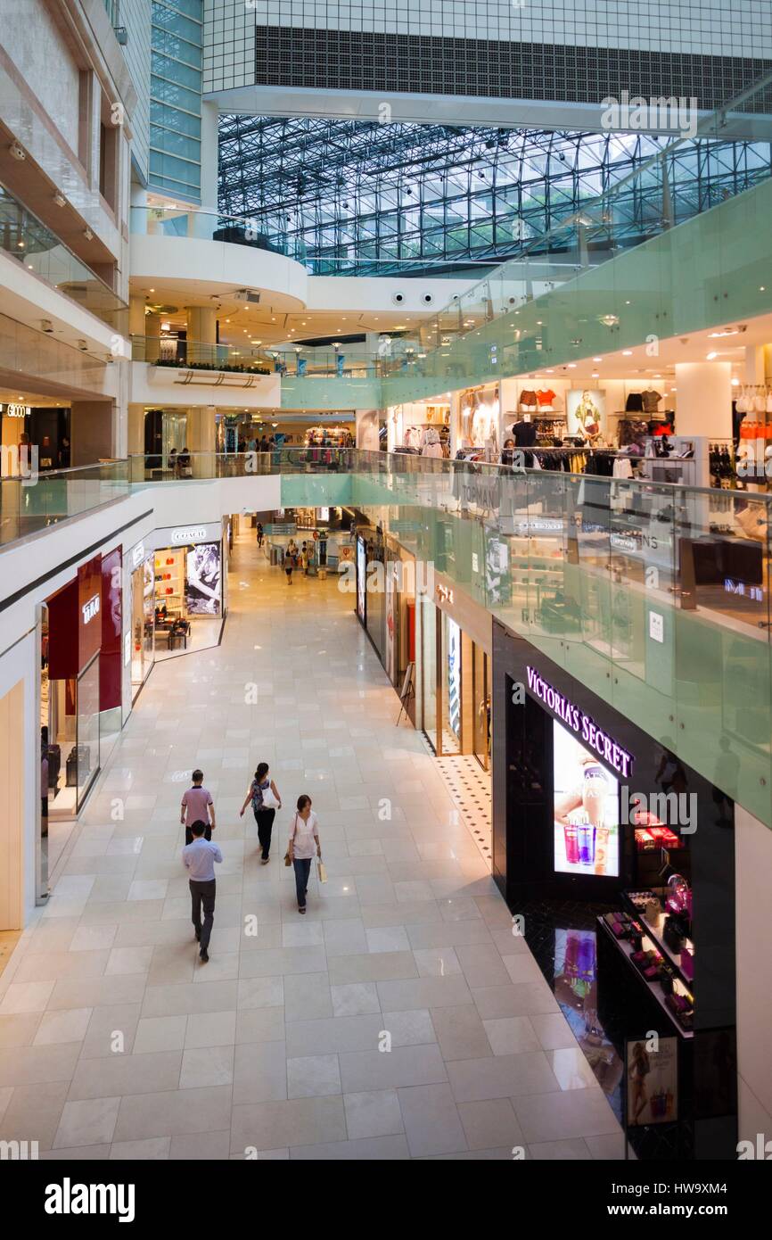 Singapore, Raffles City, shopping mall, interior Stock Photo - Alamy
