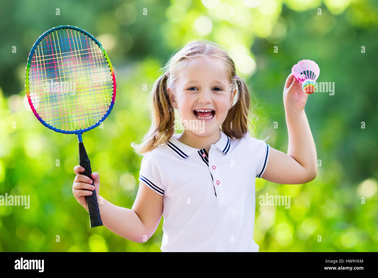 Active preschool girl playing badminton in outdoor court in summer. Kids  play tennis. School sports for children. Racquet and shuttlecock sport for  ch Stock Photo - Alamy