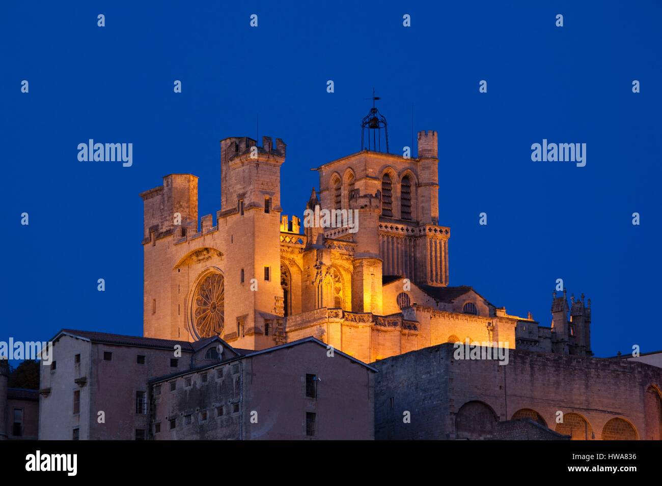 Beziers cathedrale hi-res stock photography and images - Alamy