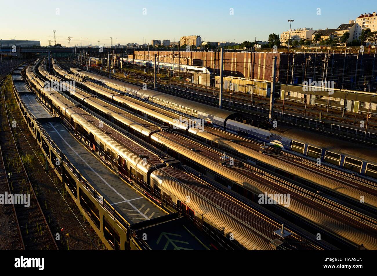 France, Val de Marne, Charenton le Pont, railway tracks leading to the