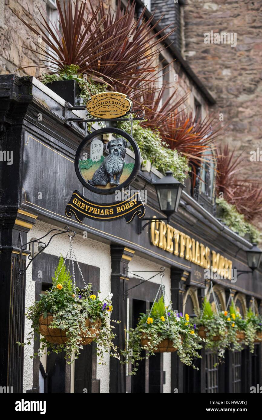 Greyfriars bobbys bar hires stock photography and images Alamy