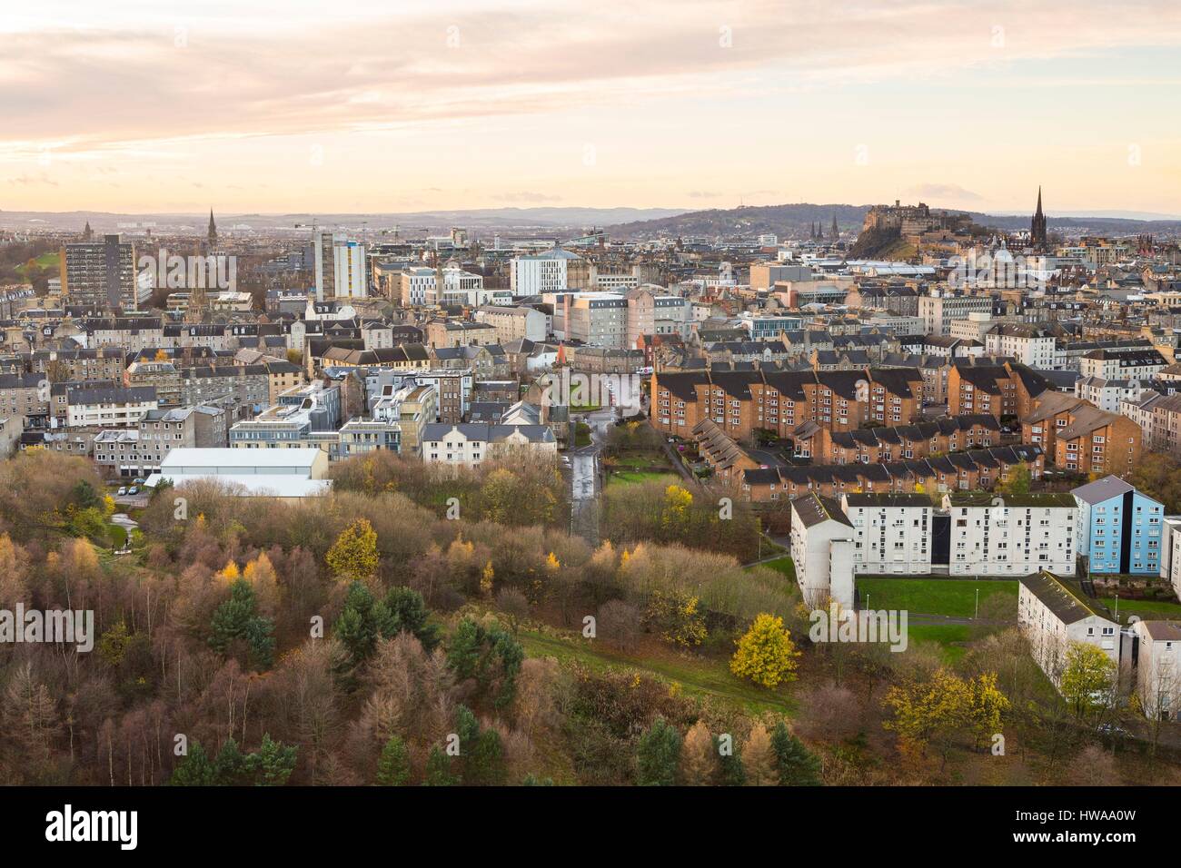United Kingdom, Scotland, Edinburgh, listed as World Heritage, view on the Castle from Hollyrood Park Stock Photo