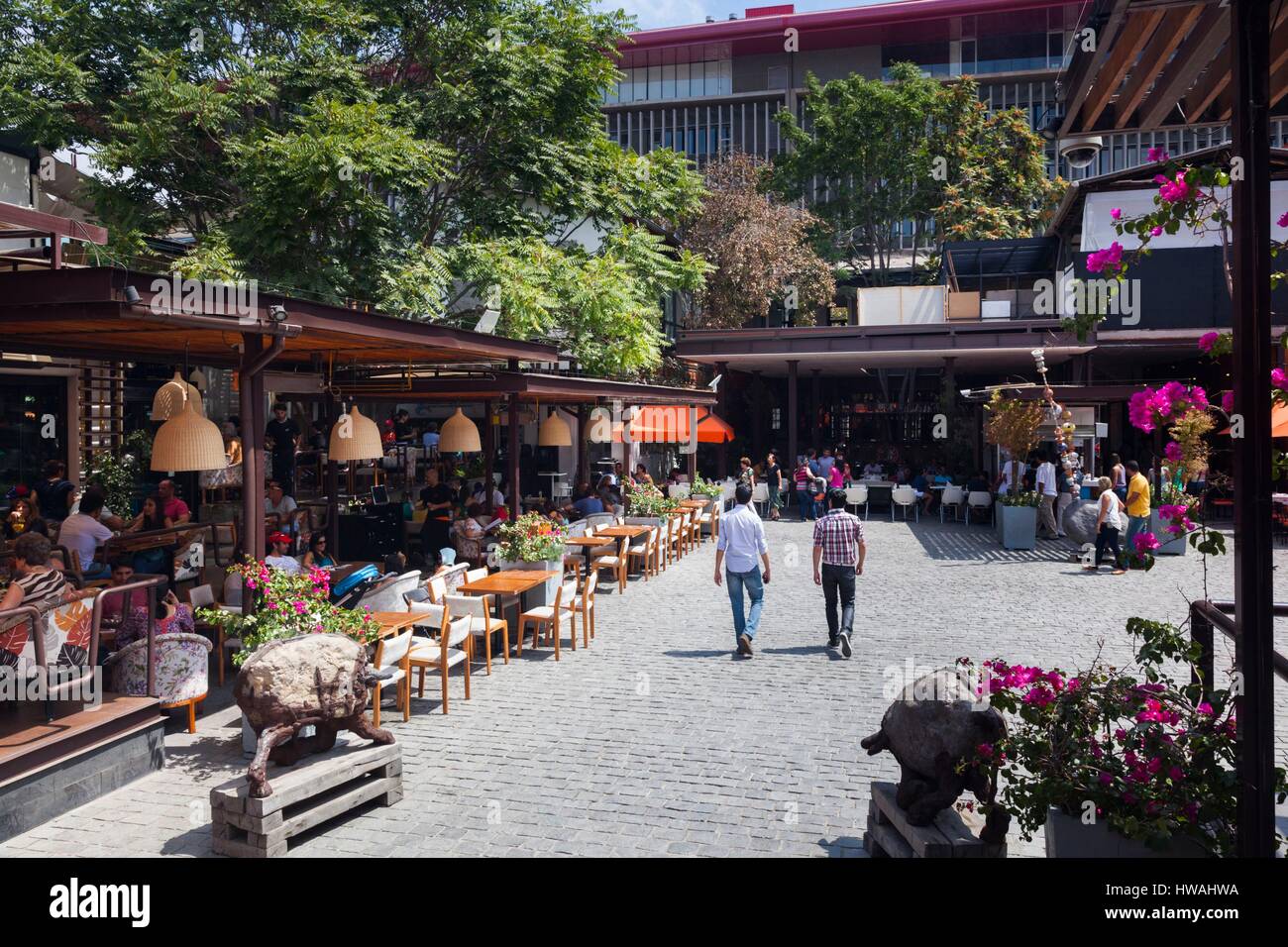 Chile, Santiago, Patio Bellavista, outdoor entertainment complex Stock Photo Alamy