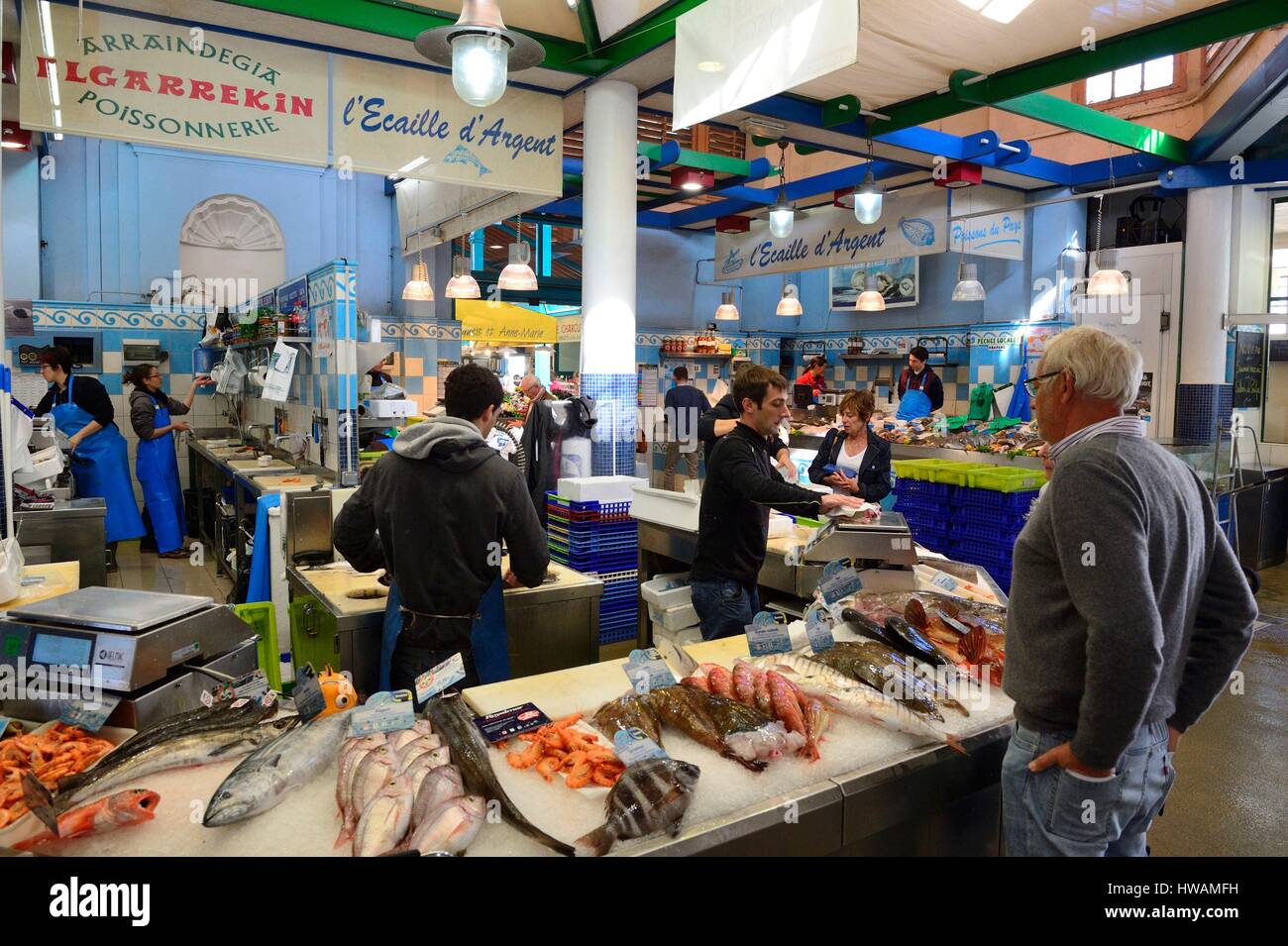 France, Pyrenees Atlantiques, Saint Jean de Luz, fish market Stock Photo -  Alamy