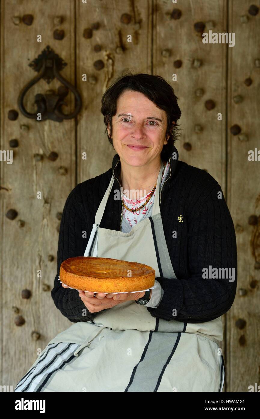 Museum Basque Cake High Resolution Stock Photography And Images Alamy