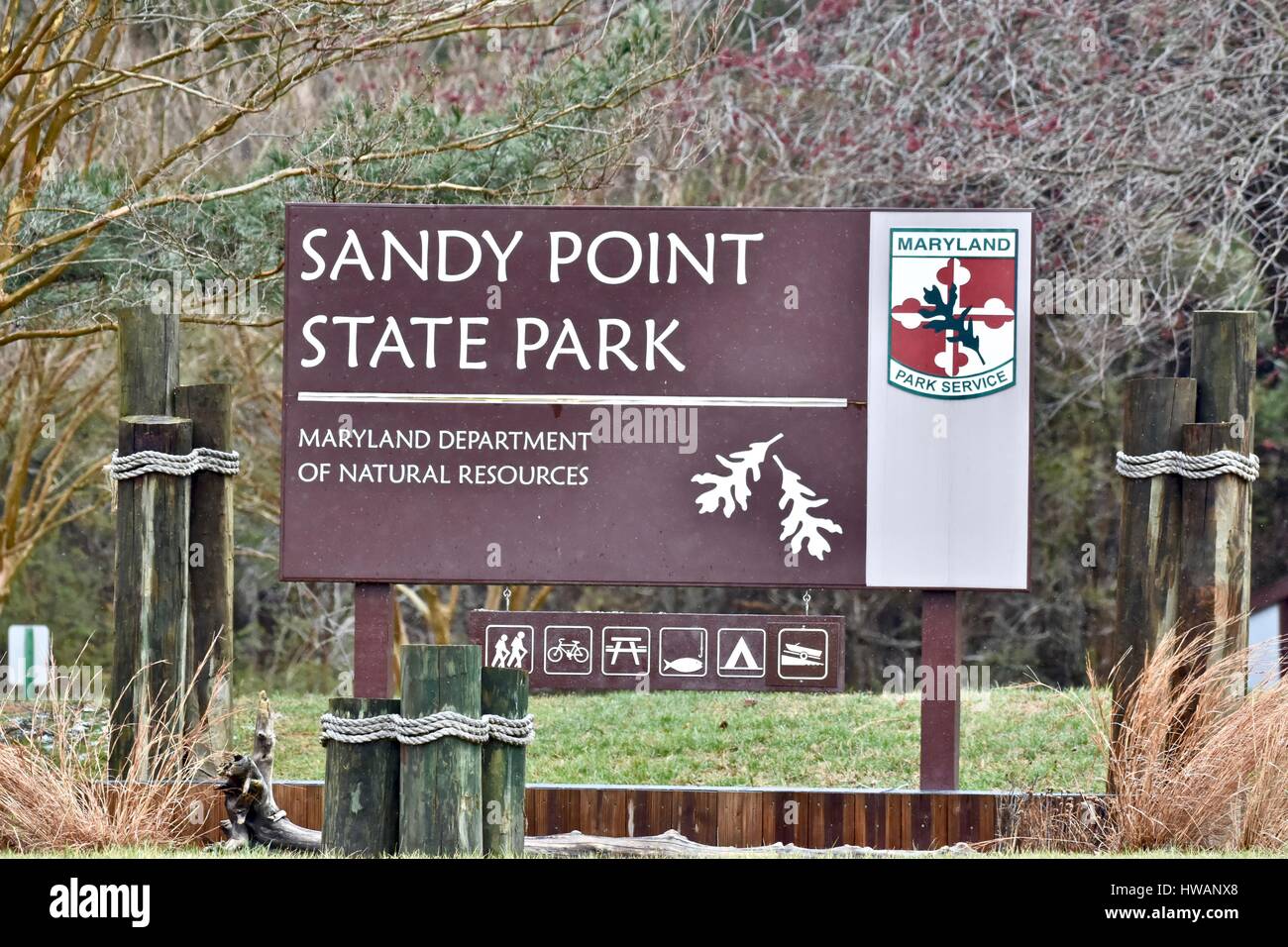 Sandy Point State Park entrance sign Stock Photo Alamy