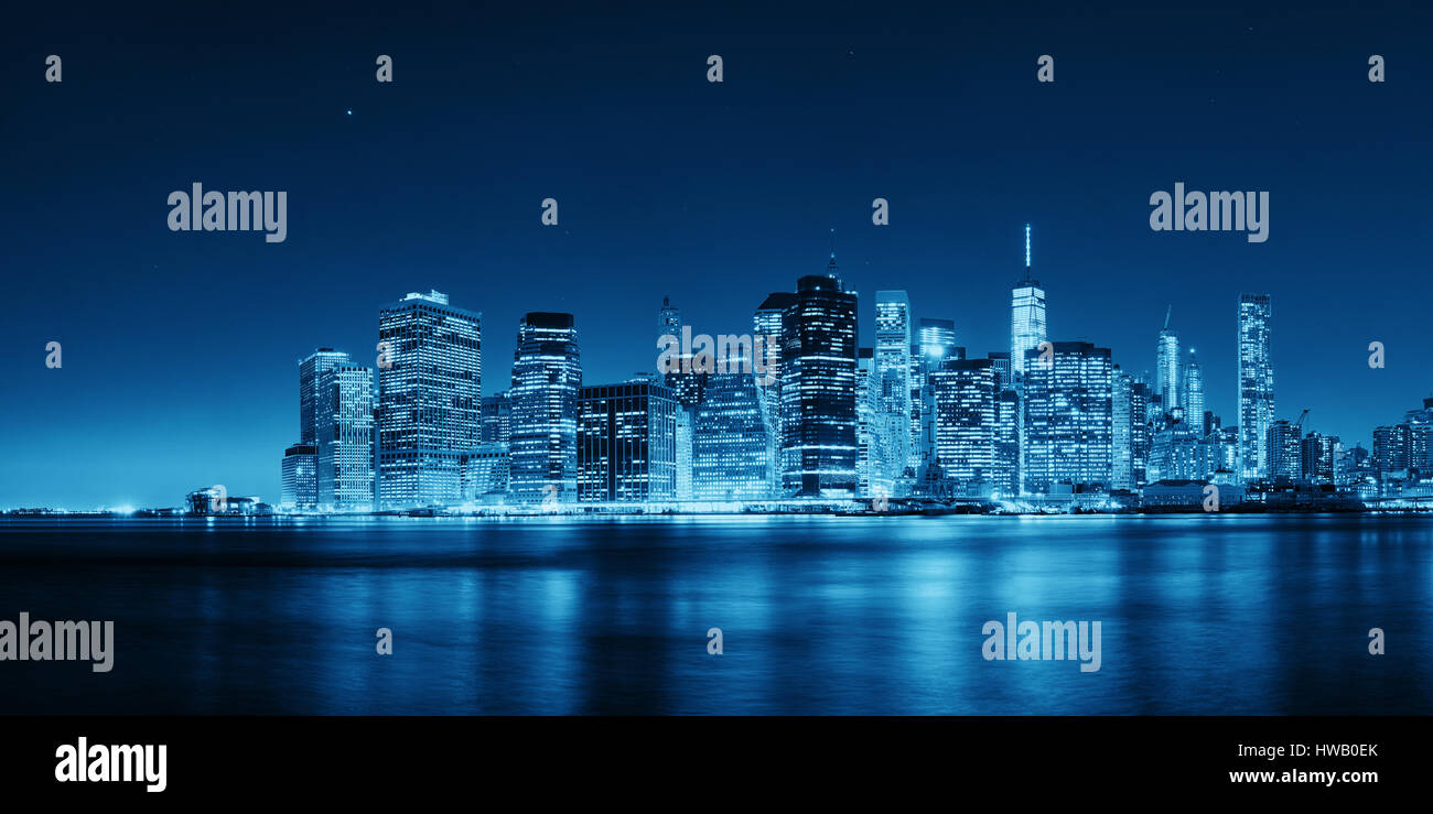 Night over manhattan hi-res stock photography and images - Alamy