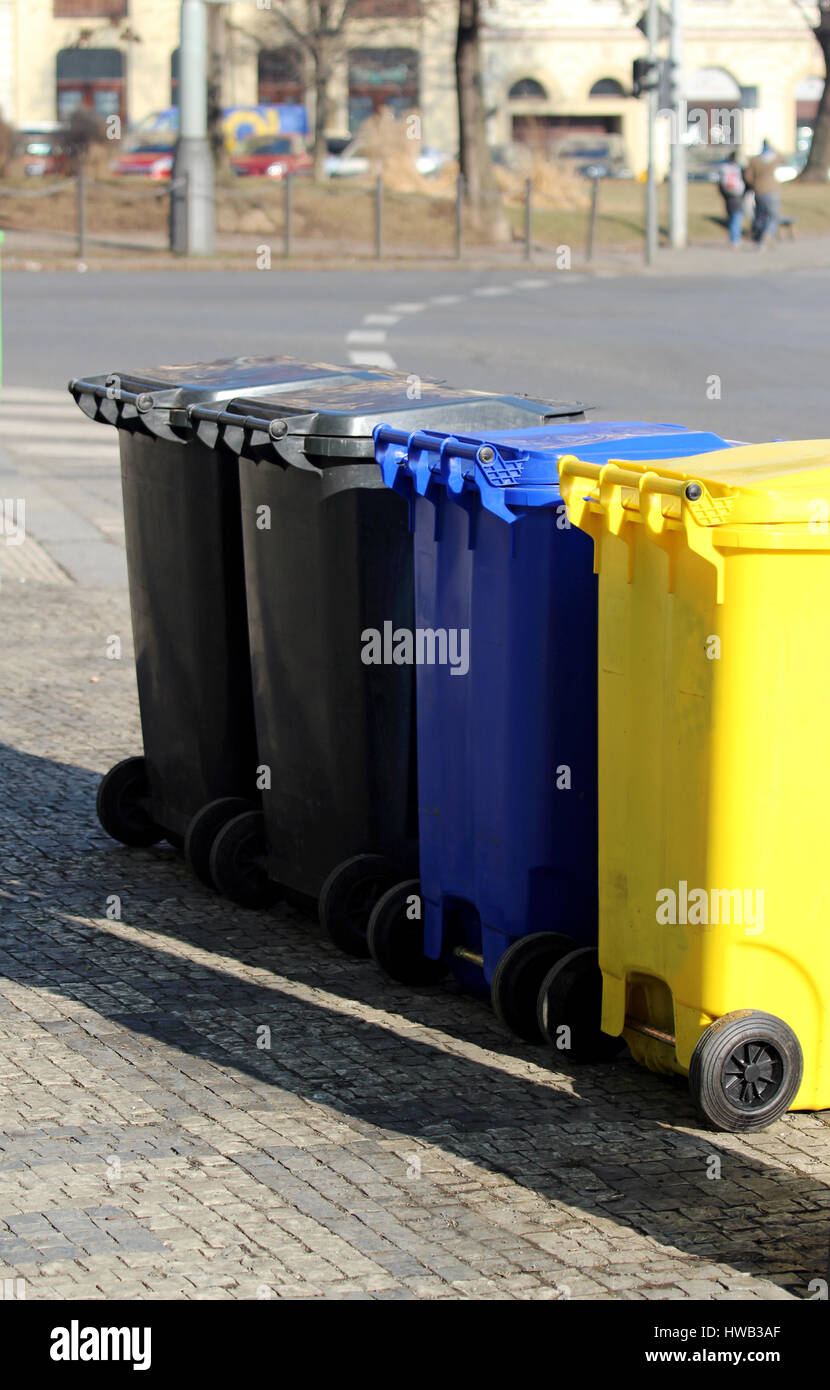 Dust Bins Hi-res Stock Photography And Images - Alamy