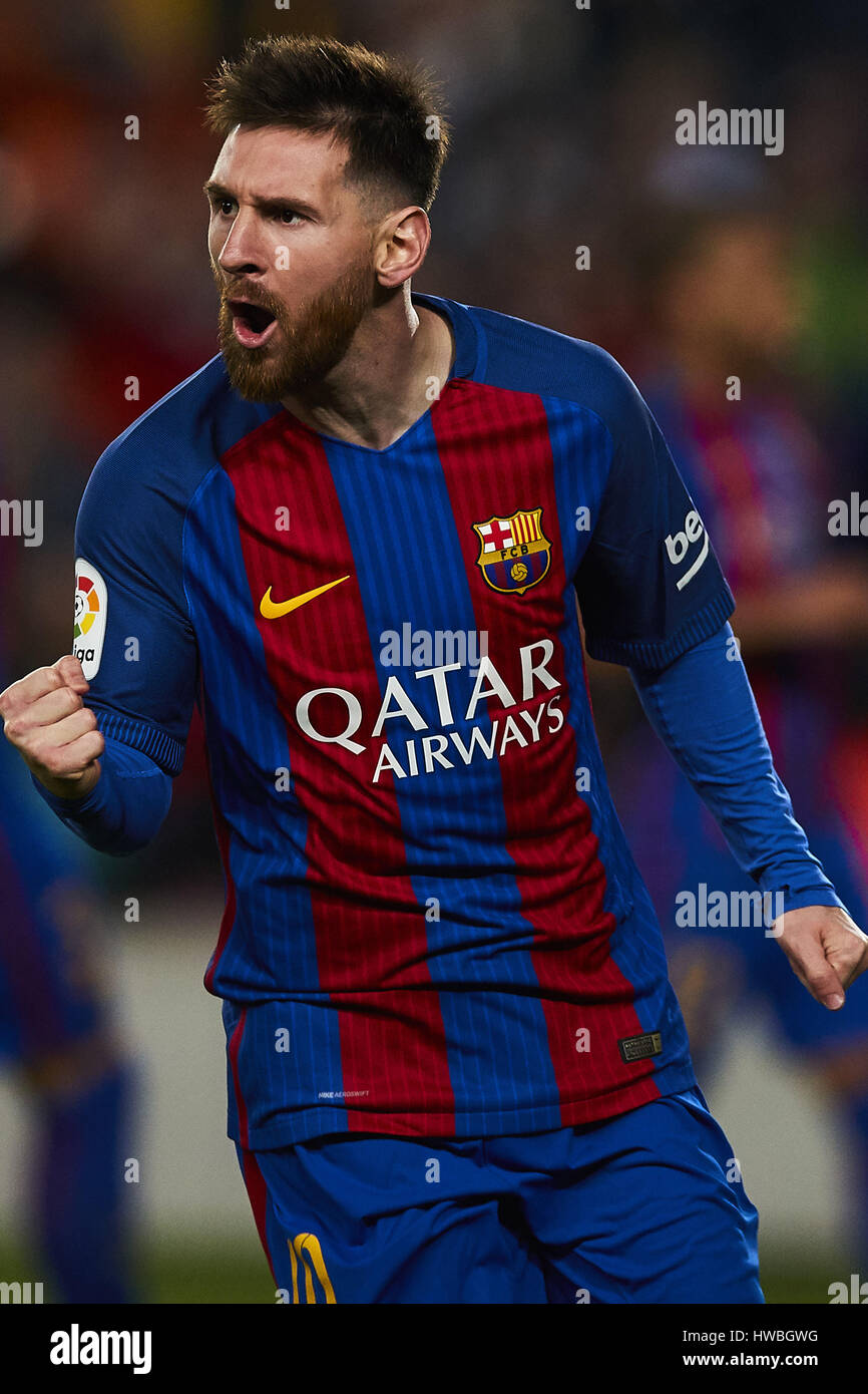 Barcelona fc messi hi-res stock photography and images - Alamy