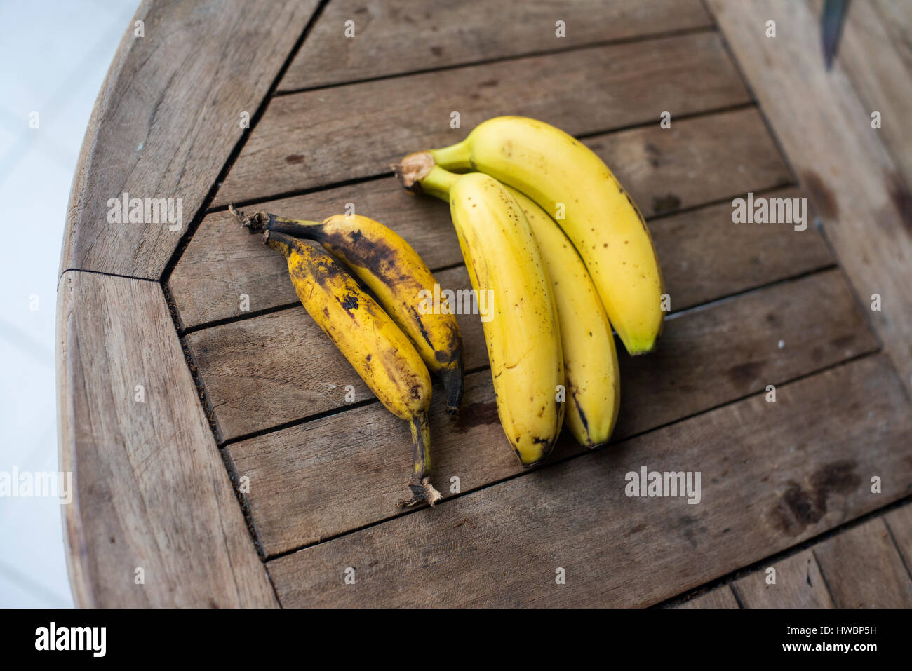 Banana sizes hi-res stock photography and images - Alamy