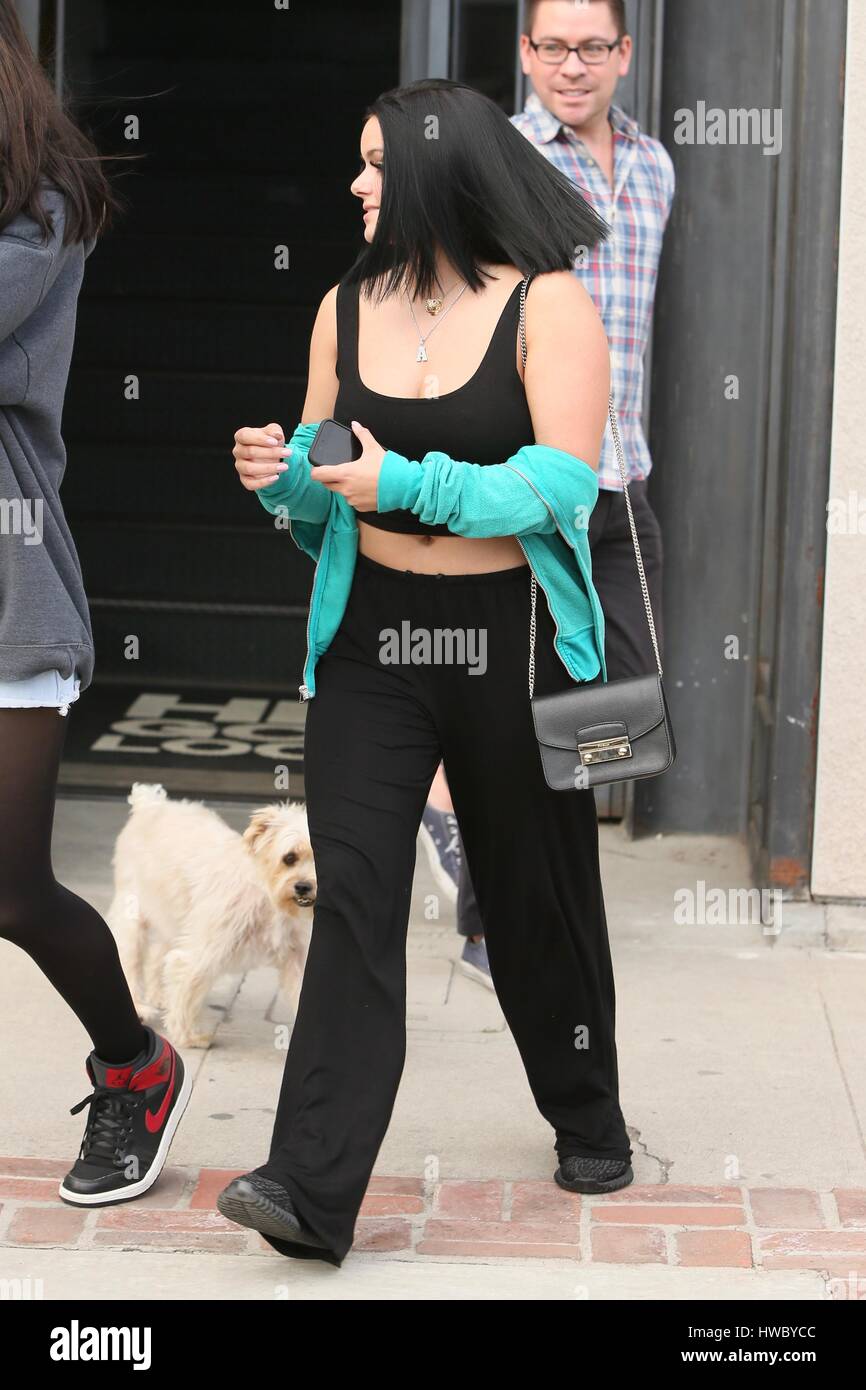 Ariel Winter seen leaving 901 salon after having her hair cut Featuring