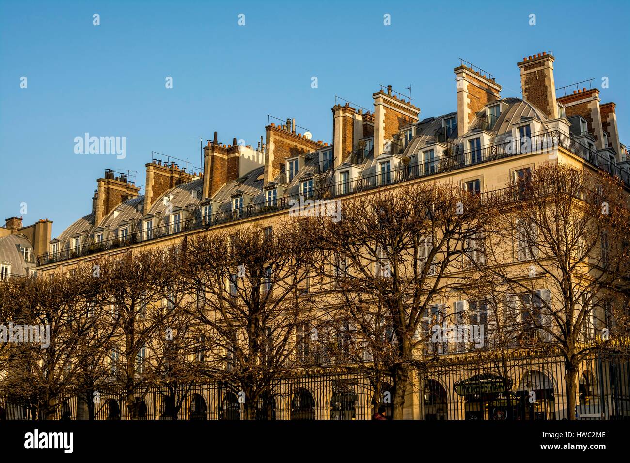 Building facade in 1e arr , Paris, France Stock Photo