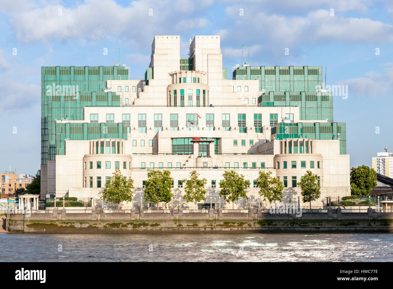 MI6 building. British Secret Intelligence Service headquarters, SIS, at Vauxhall Cross, London, England, UK Stock Photo