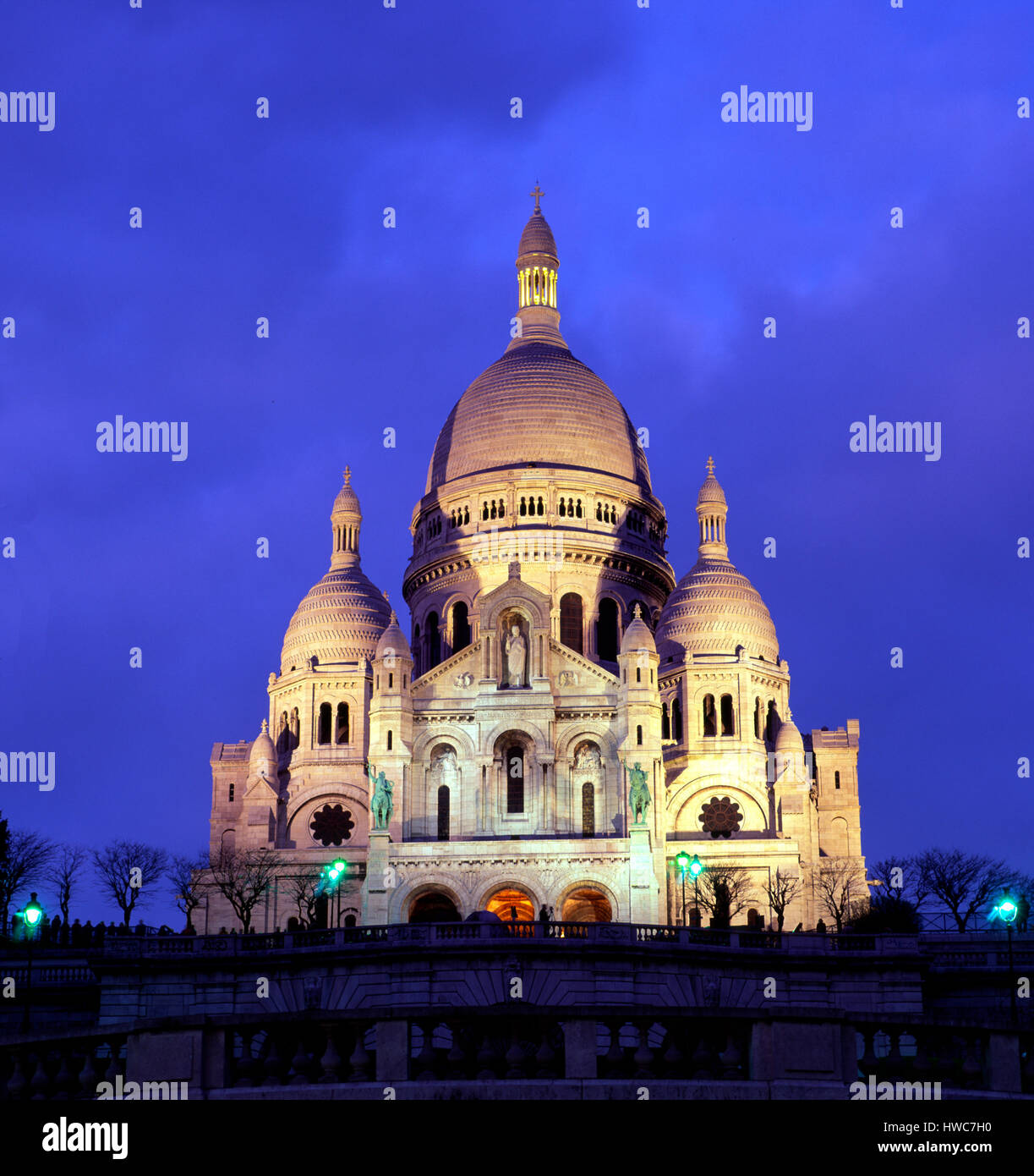Sacre Coeur at dusk, Montmartre, Paris, France Stock Photo