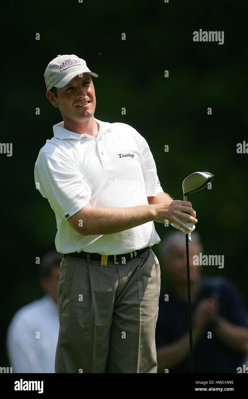 DAVID HIGGINS IRELAND WENTWORTH GOLF CLUB VIRGINIA WATER ENGLAND 27 May 2005 Stock Photo Alamy