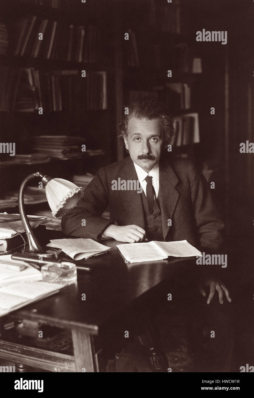 Handel Durven hoe Albert Einstein in his office at the University of Berlin, c1920 Stock  Photo - Alamy