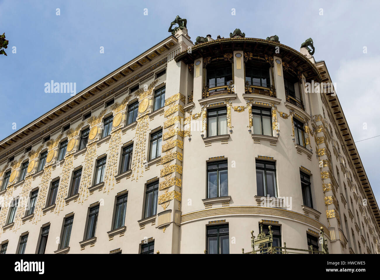 The Vienna line houses in the Viennese nibbling market. Architecture of