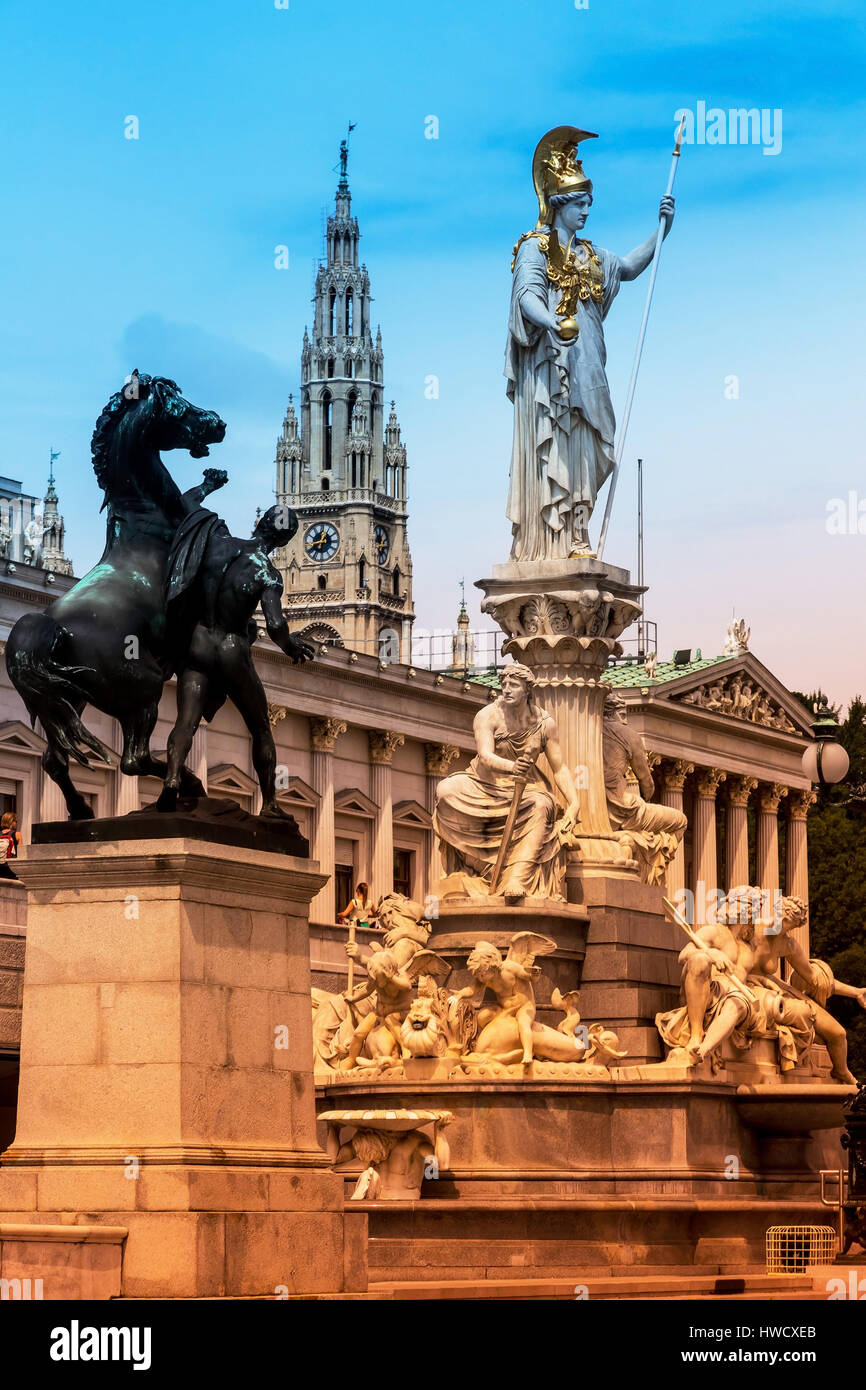 The parliament in Vienna, Austria. Seat of the government. Statue Pallas Athene, goddess of the Weiheit., Das Parlament in Wien, Österreich. Sitz der  Stock Photo