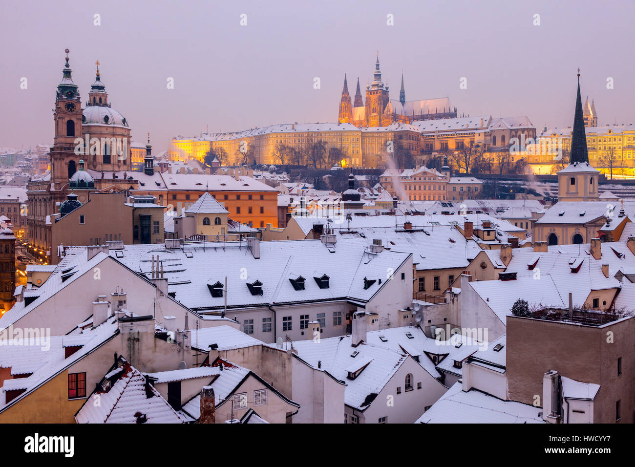 Praha Winter Winter in Prague - city panorama with St. Vitus Cathedral and St ...