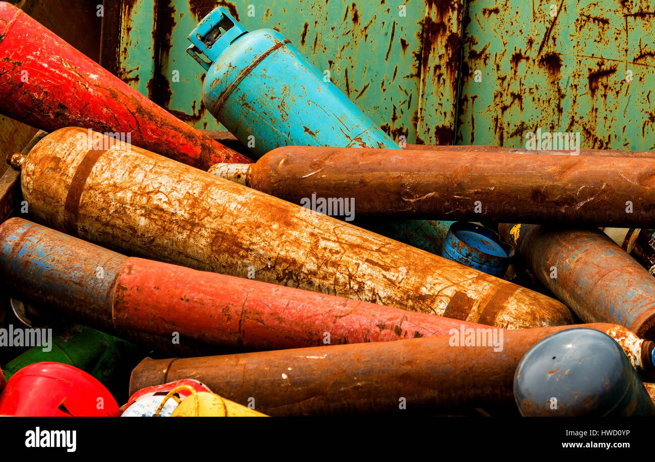 Gas cylinders wait on a scrap yard for her disposal, Gasflaschen warten auf einem Schrottplatz auf ihre Entsorgung Stock Photo