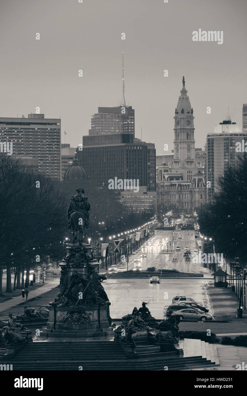 Washington statue oand street in Philadelphia Stock Photo Alamy