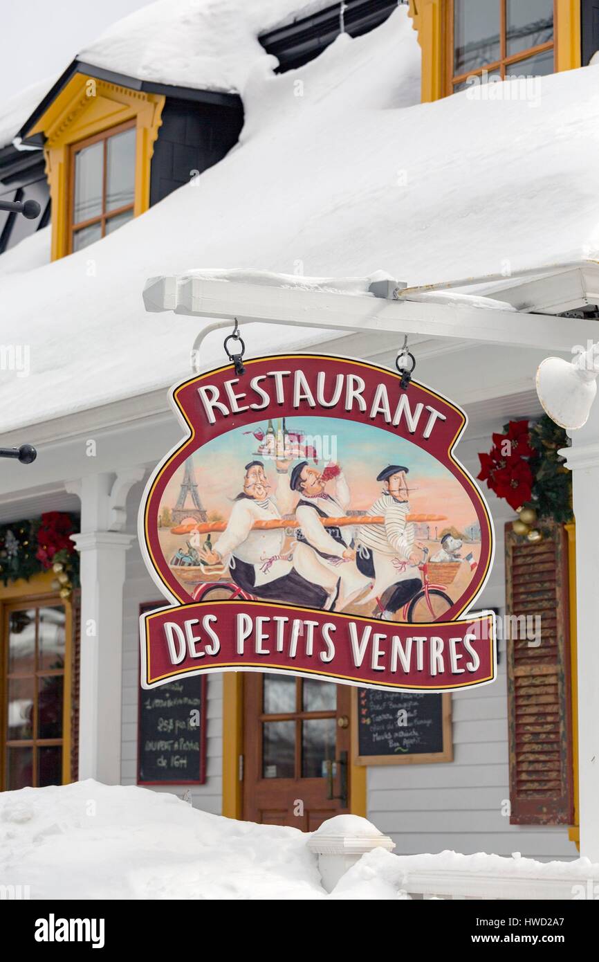 Canada, Quebec province, the Laurentians, Mont Tremblant, St. Jovite street, french restaurant des Petits Ventres Stock Photo