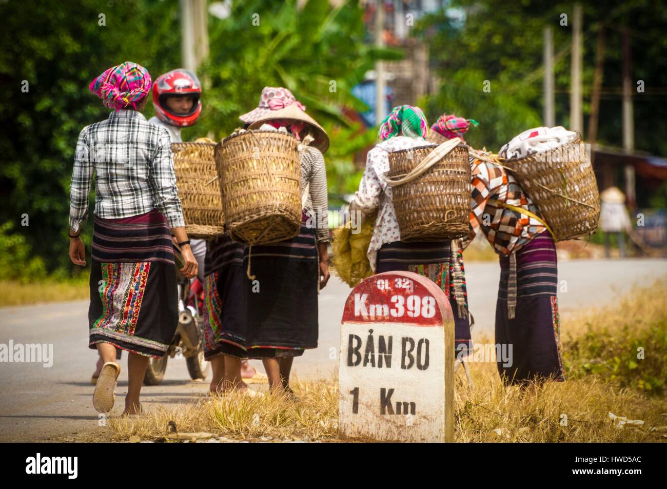 basket making' hi-res stock photography and images - Page 11 - Alamy