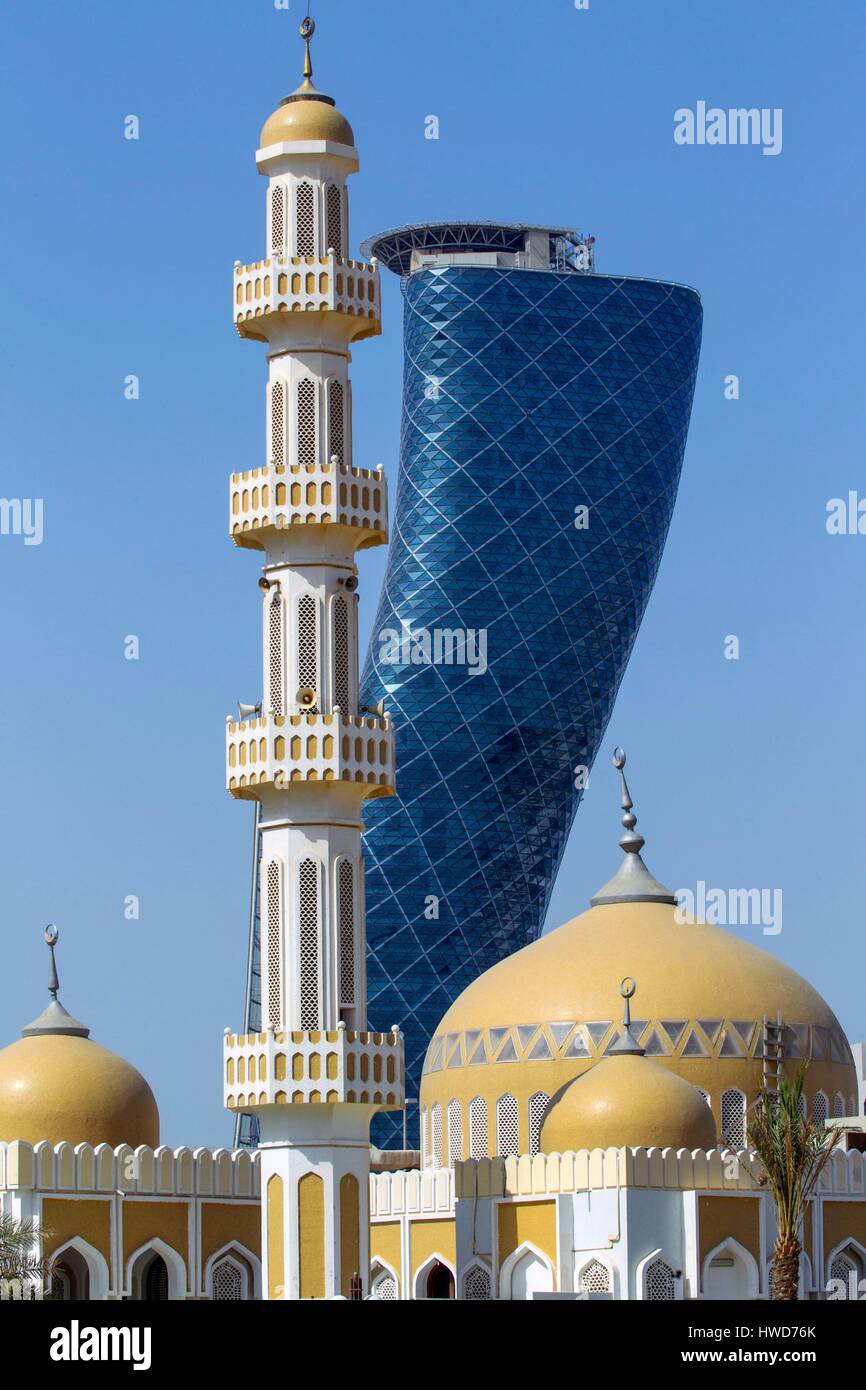 United Arab Emirates, Abu Dhabi, mosque and Capital Gate tower Stock Photo