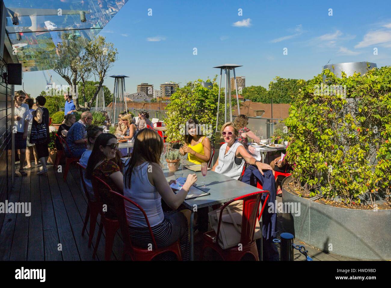 United Kingdom, London, Shoreditch district, Boundary Street, the famous hotel and restaurant The Boundary, the roof terrace Stock Photo