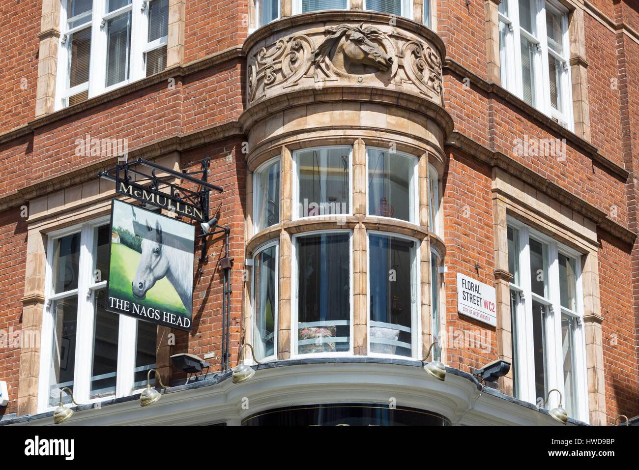 United Kingdom, London, Covent Garden, junction between Floral Street and James Street, The Nags Head pub Stock Photo