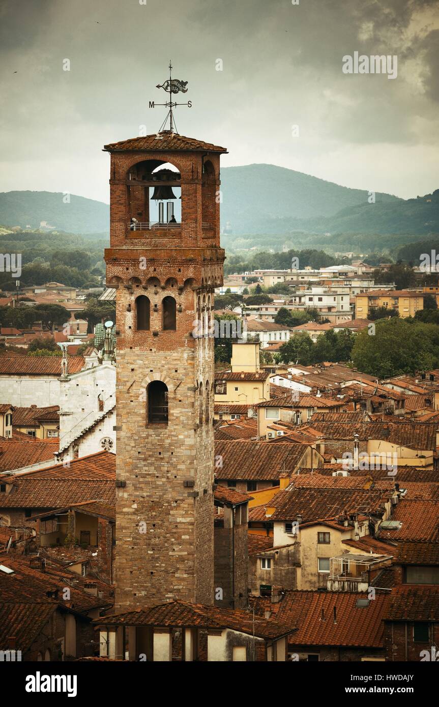 Torre delle Ore clock tower in Lucca Italy Stock Photo Alamy