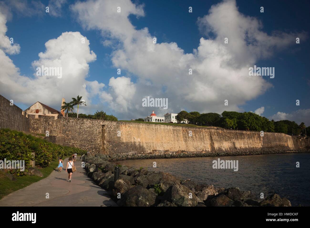 Puerto viejo san juan hi-res stock photography and images - Alamy