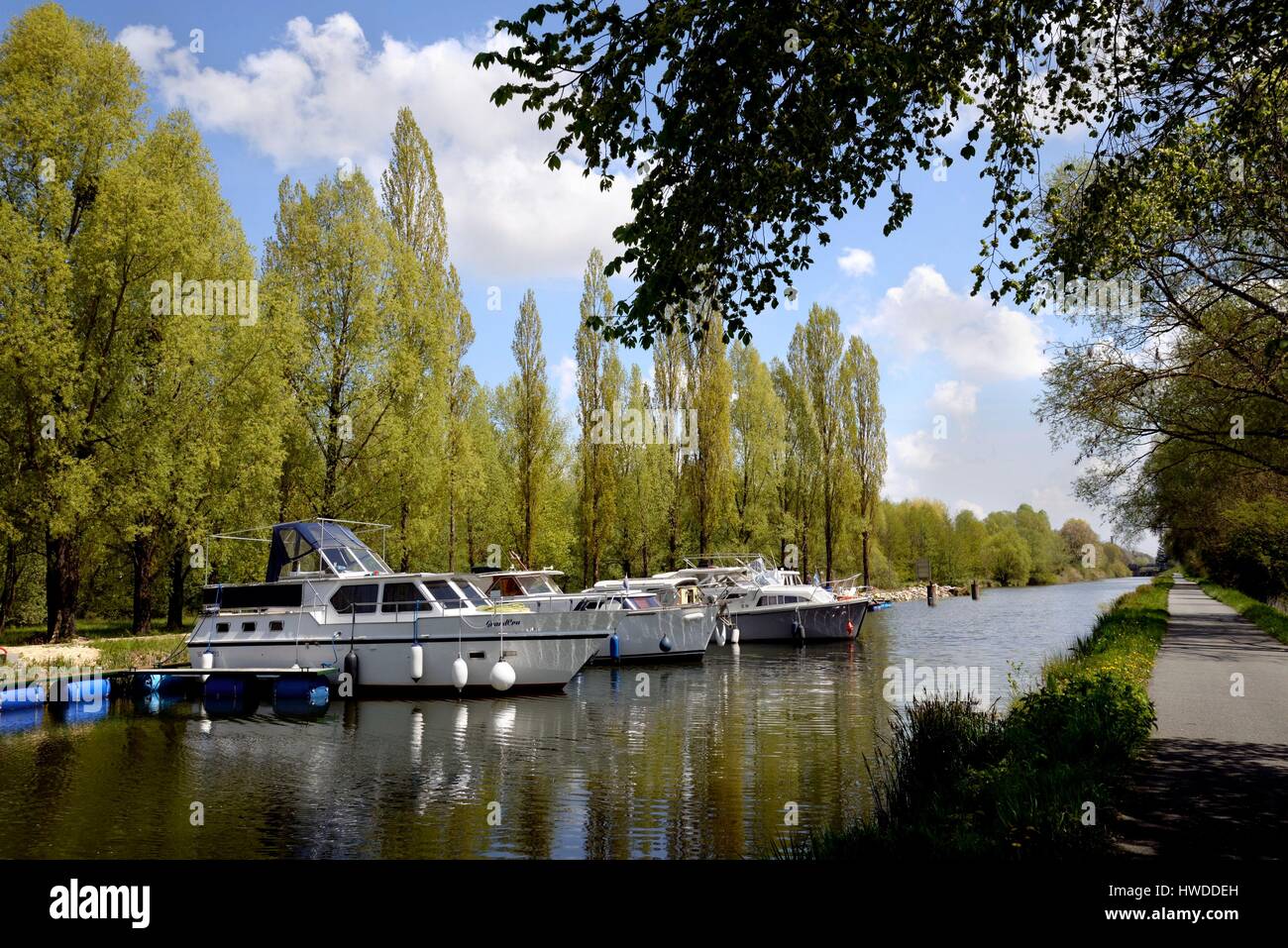 Canal du rhone au rhin hi-res stock photography and images - Alamy