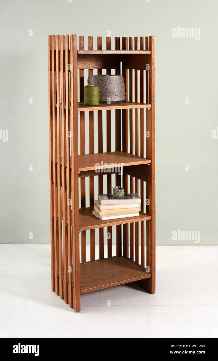 Slatted wood hires stock photography and images Alamy