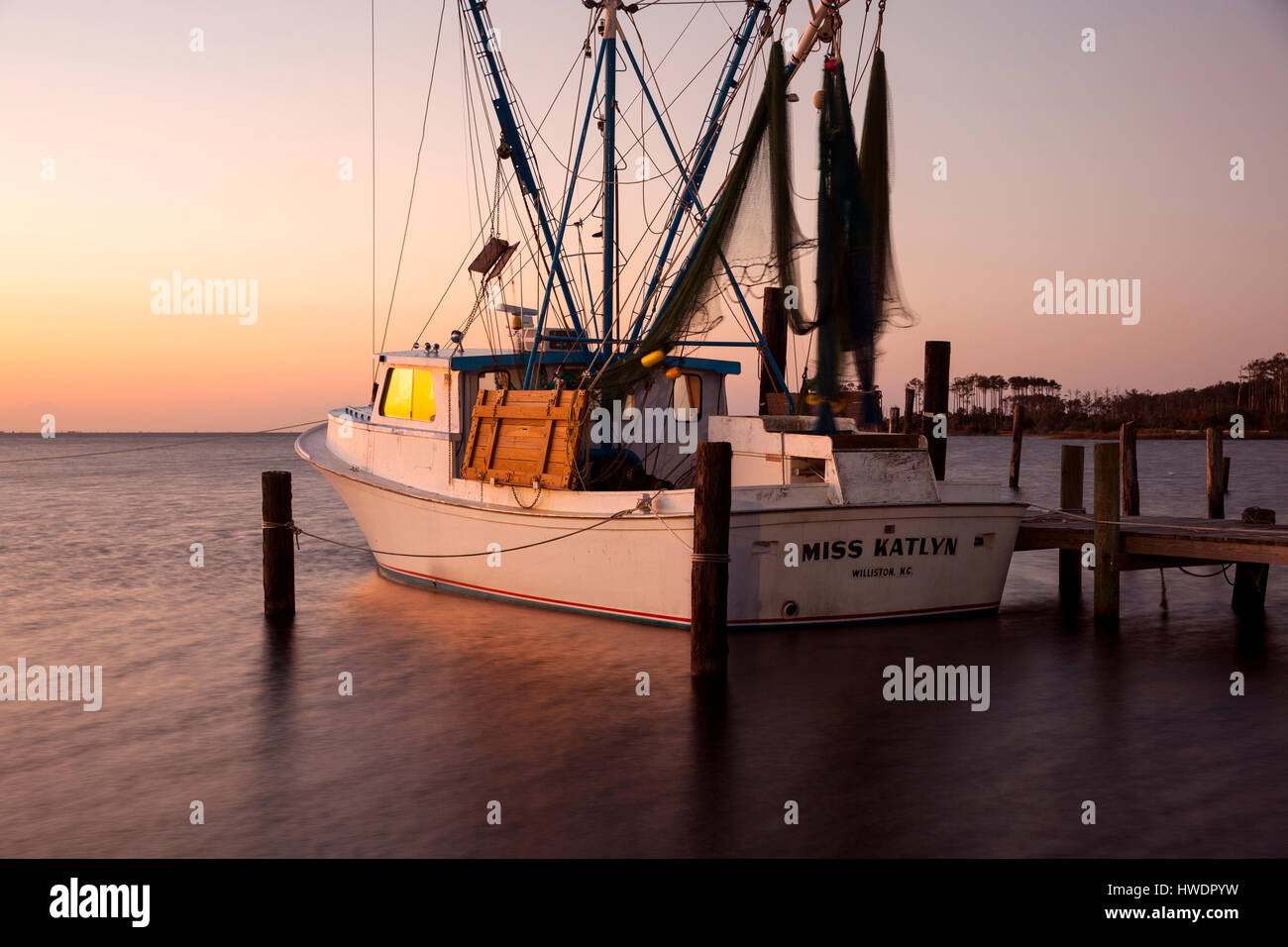 NC00855-00...NORTH CAROLINA - Fishing boat docked in Core Sound, White Oak River Basin, on Oyster Creek along Highway 70 near the town of Davis. Stock Photo