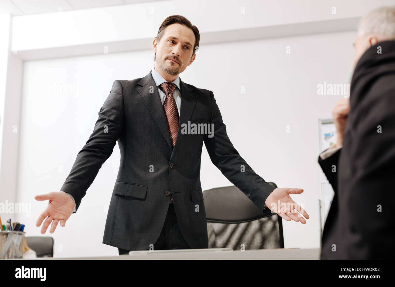 Почему увольняют руководителей. Увольнение. Анализ причин увольнения. Незаконно уволили с работы. Причины увольнения в анкете примеры.