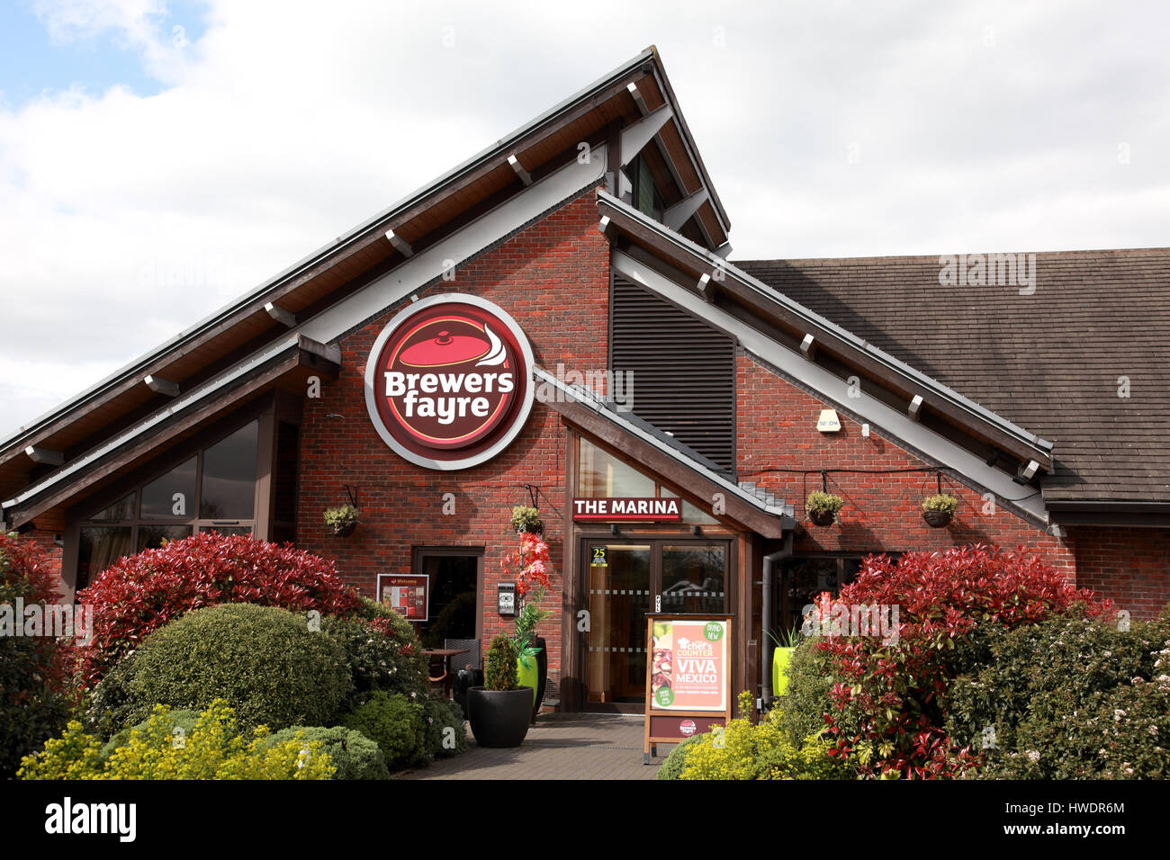 The Brewers Fayre pub / restaurant at the marina by the Ashby Canal at