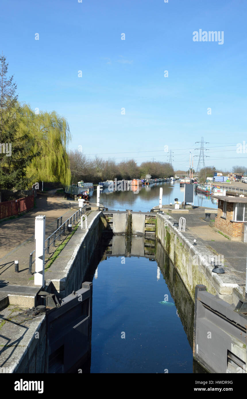 River Lea Navigation Tottenham Lock 17, Tottenham Hale, London, UK. Stock Photo