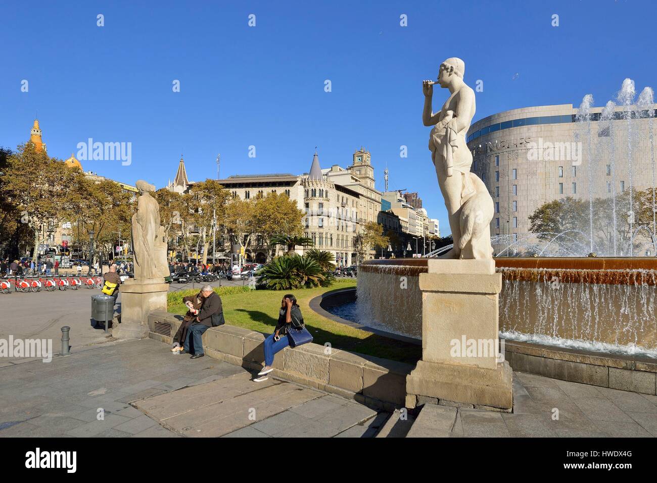 Spain, Catalonia, Barcelona, Placa de Catalunya, in the background Casa Pons I Pascual, built in 1994 by architect Enric Sagnier Stock Photo