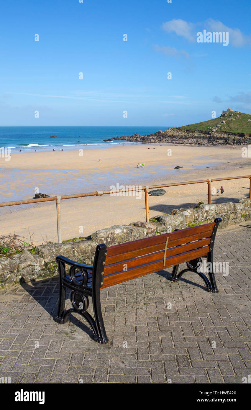 Seat overlooking Porthmeor beach on a sunny day in St. Ives, Cornwall England UK. Stock Photo