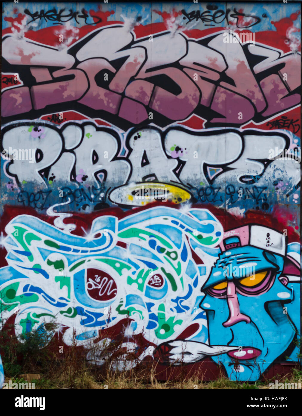 Pirate street art graffiti hi-res stock photography and images - Alamy